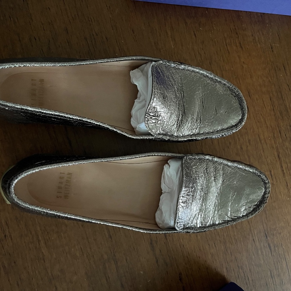 Stuart Weitzman Mach 1 Driving Moccasin Loafer Cracked Pewter metallic leather